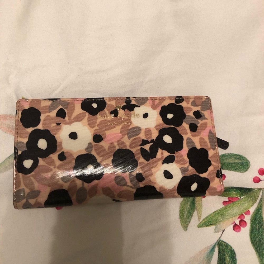 KATE SPADE WALLET